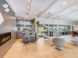 4264 Hayvenhurst Ave, Encino, CA 91436