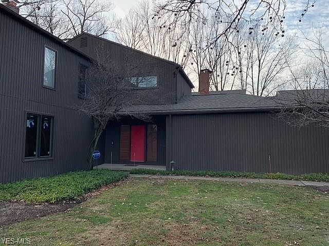 1st image of 21 Oakshore Dr