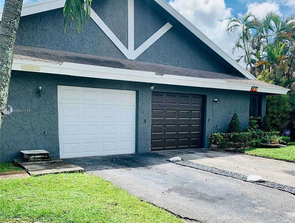 1st image of 7412 SW 12th Ct #1
