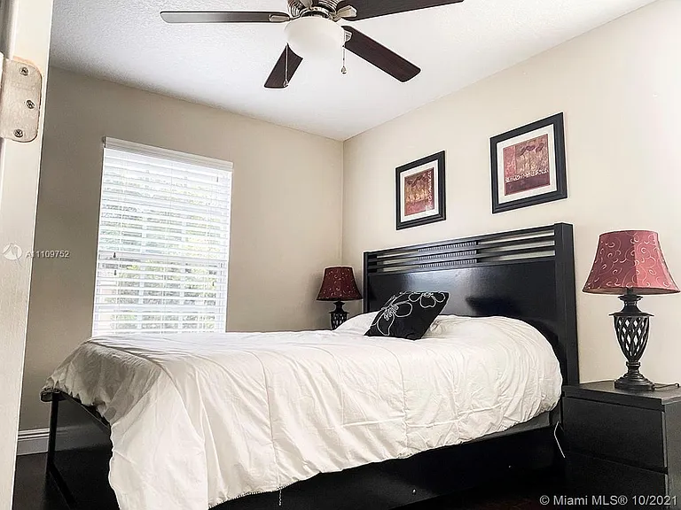 3657 Asperwood Cir — Photo 13