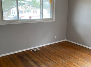 10432 Balmoral Dr, Saint Louis, MO 63137