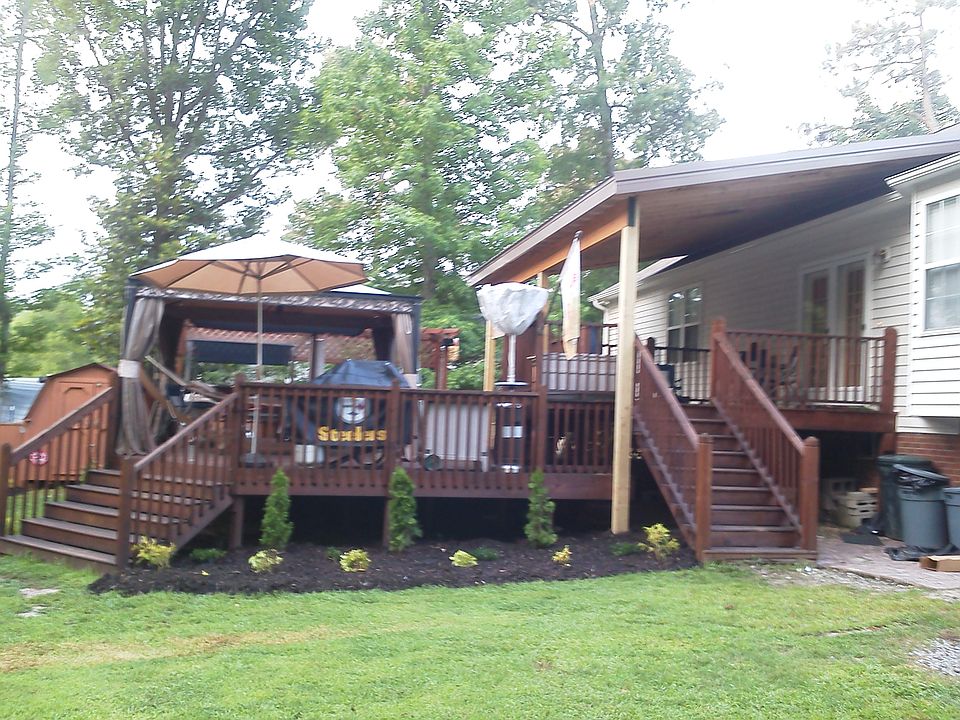 700sf of decking