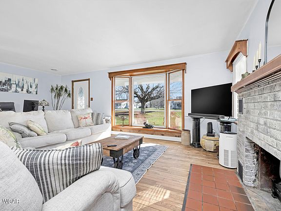 3rd image of 470 S Main St