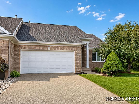 2nd image of 2555 Gracepoint Ct SE #40