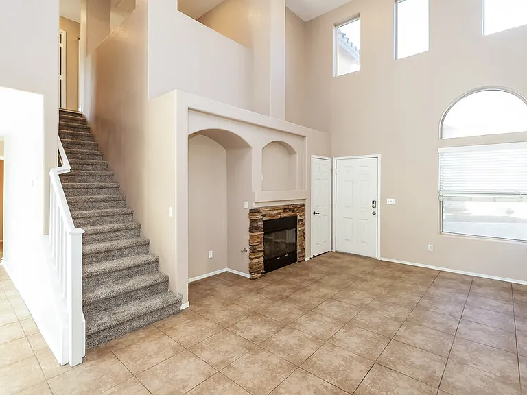 970 Medina De Leon Ave — Photo 6