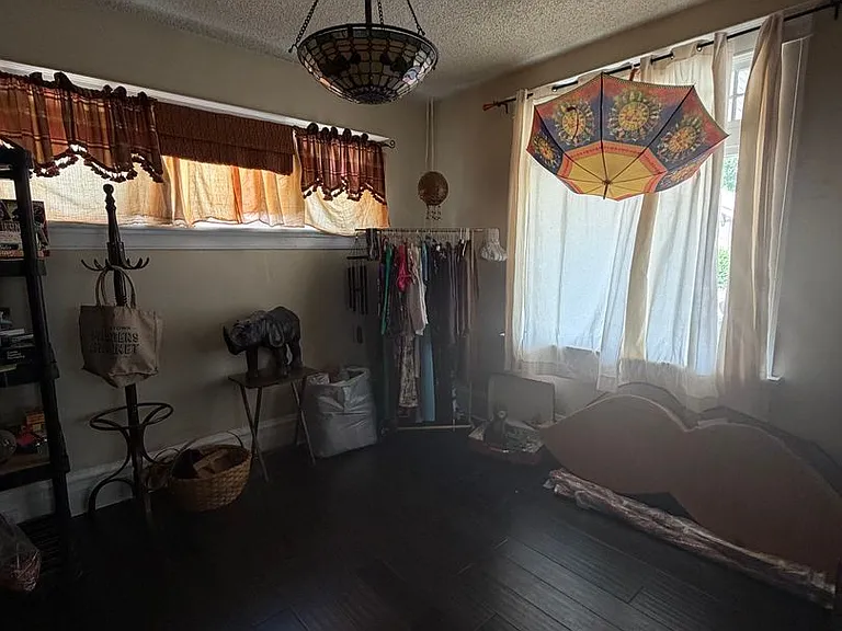 658 E Conway Ct — Photo 7