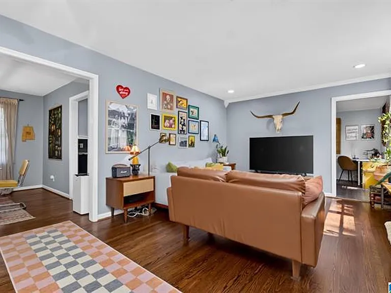 636 Oakdale St — Photo 4
