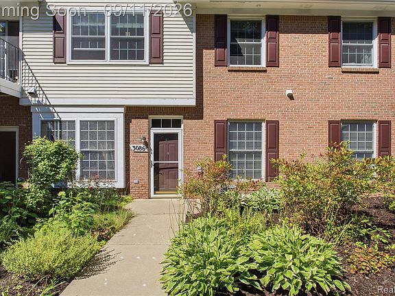 2nd image of 3086 Kneeland Cir