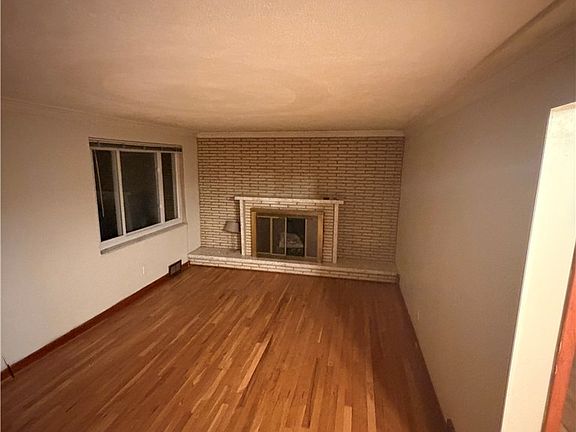 3rd image of 700 Filmore Rd