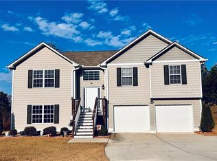 108 Heather Ln, Commerce, GA 30529