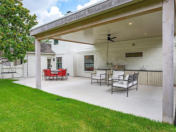 2nd image of 12035 Riverview Dr