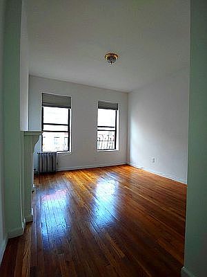 3rd image of 180 E 101st St #5