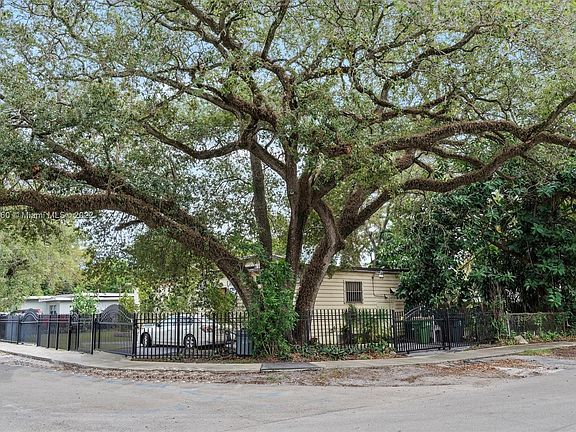 2nd image of 0 NE North Miami Blvd