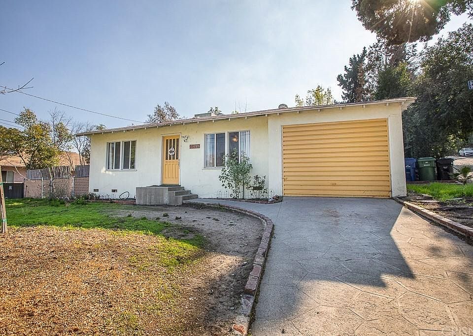 1st image of 9026 Hillrose St