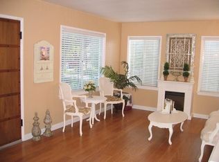 19541 Strathern St, Reseda, CA 91335