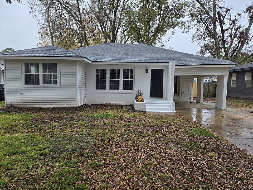 1st image of 233 Roma Dr