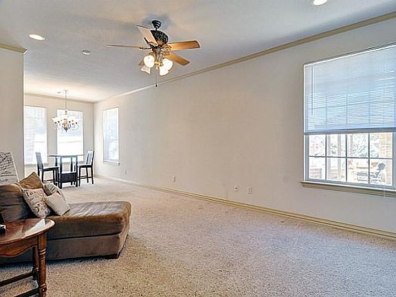 2nd image of 5104 Chesterfield Pl