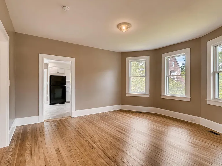 36 E Burke Ave #1 — Photo 8
