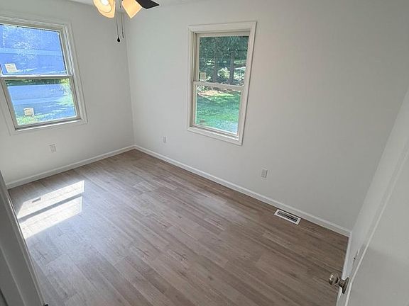 3rd image of 2599 Red Toad Rd