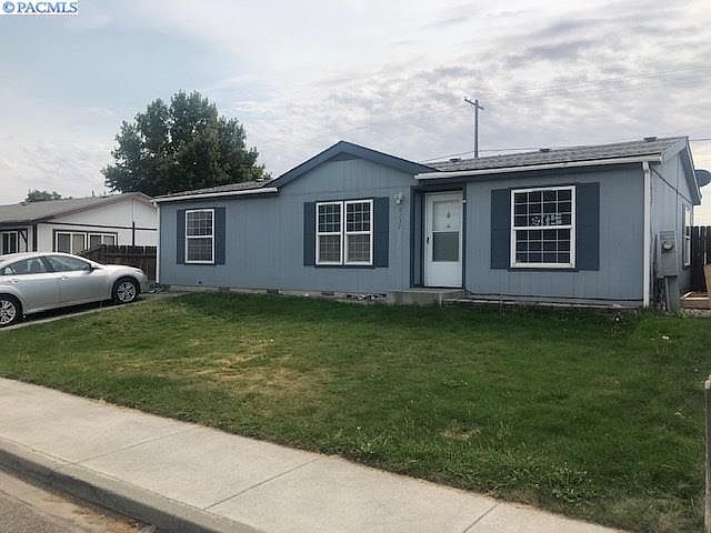 1st image of 8337 W Yellowstone Ave