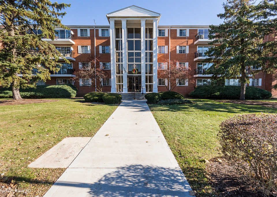 1st image of 1050 N Farnsworth Ave APT 401
