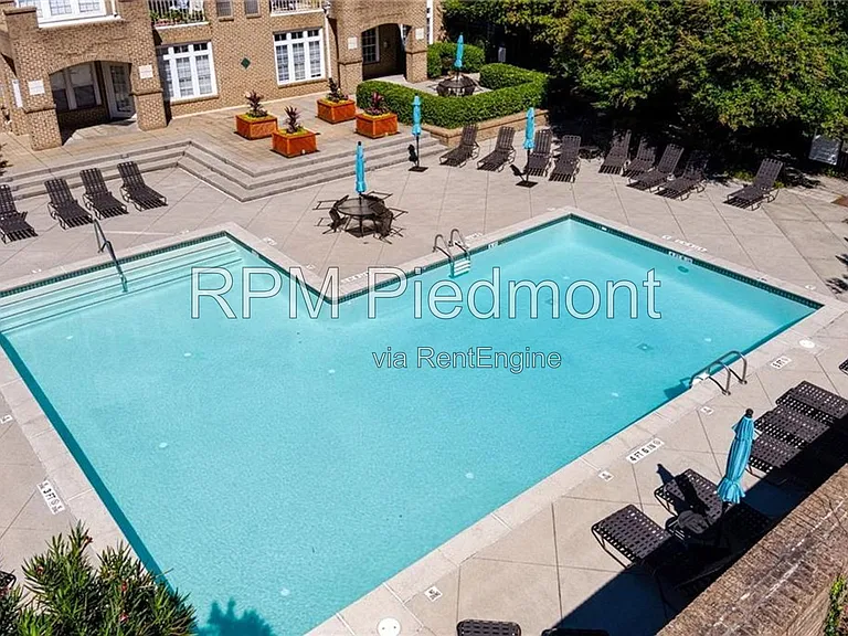 220 Renaissance Pkwy NE #2122 — Photo 29