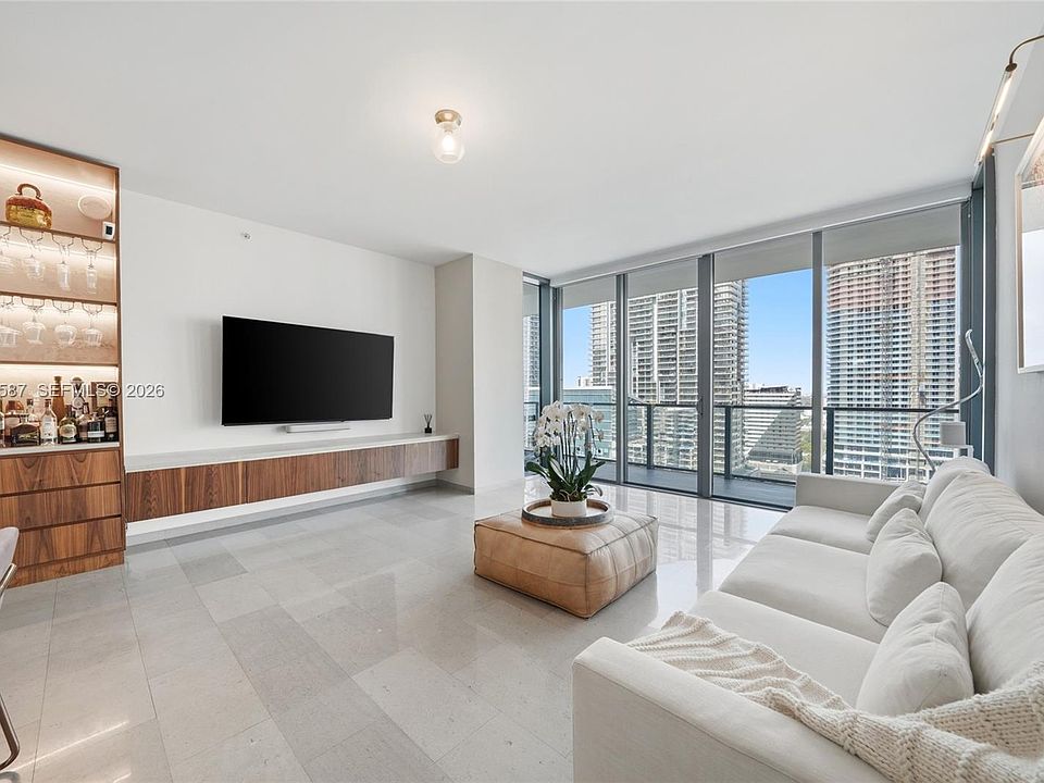 1st image of 68 SE 6th St #1904