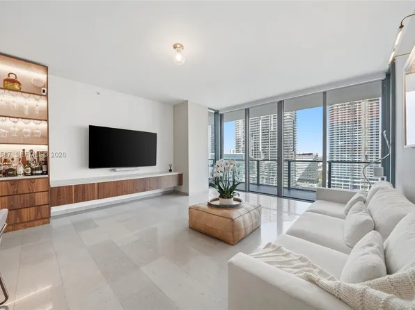 68 SE 6th St #1904, Miami, FL 33130