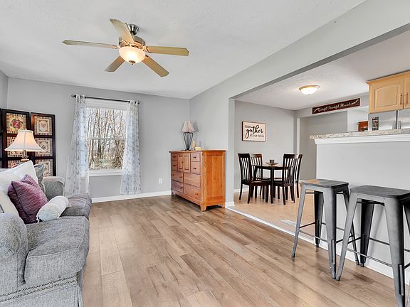 5th image of 290 Robb Hill Rd