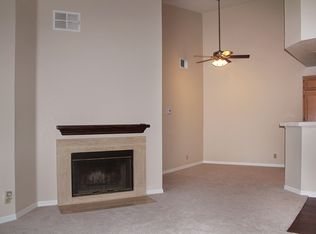 697 Sutton Crest Trl UNIT 309, Oak Park, CA 91377