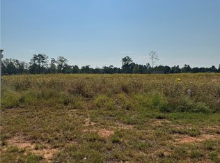 16 Long Leaf Ln, Opelika, AL 36804