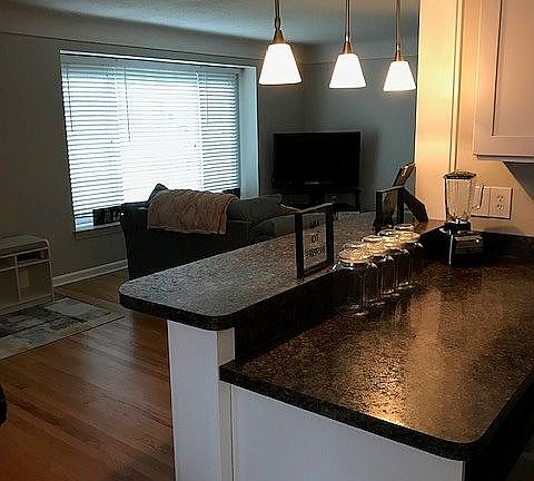 4th image of 24010 Meadowlark Ave