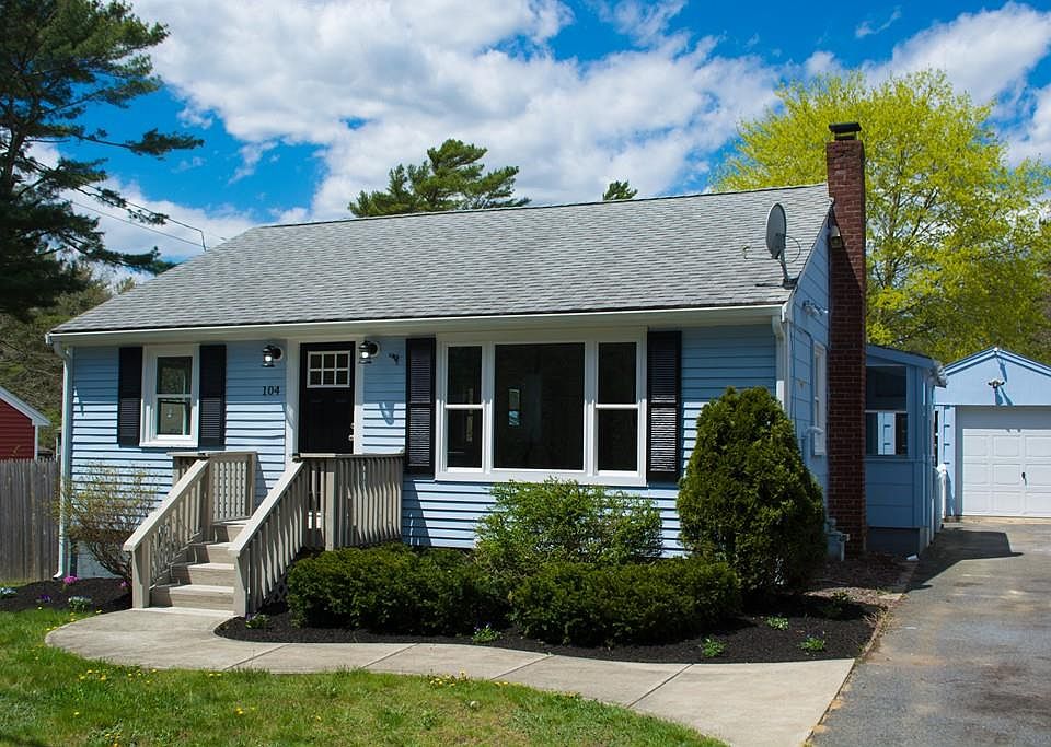 1st image of 104 Lake Dr