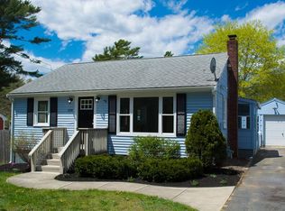 104 Lake Dr, Plymouth, MA 02360