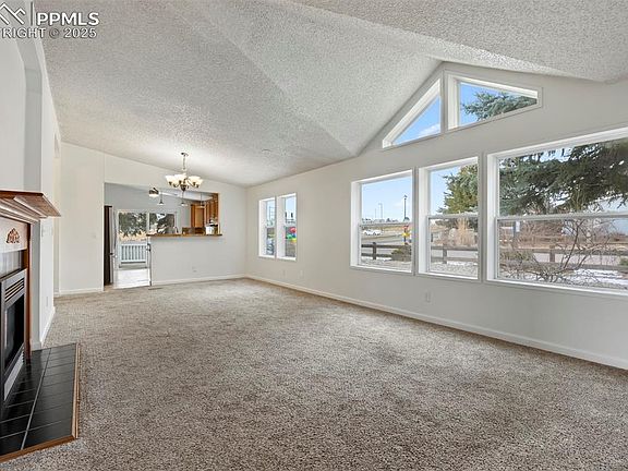 5th image of 4006 Gray Fox Hts