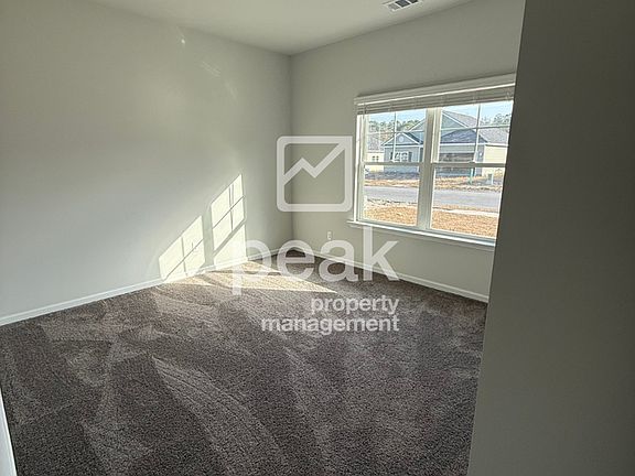 4th image of 768 Ebenezer Rd