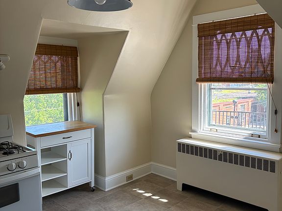 4th image of 535 W Orange St #3