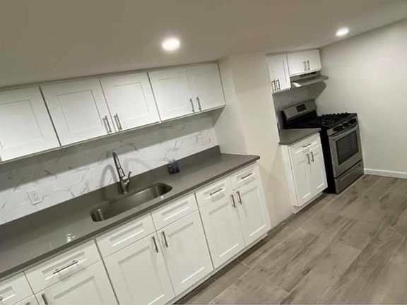 3rd image of 60-36 74th St