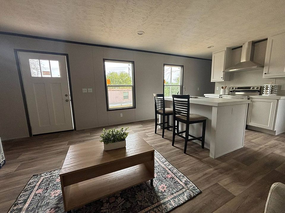 1st image of 301 International Blvd Trlr C19