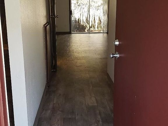 2nd image of 1001 NE 25th Ave APT 11