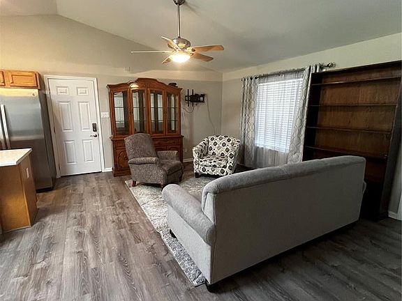 3rd image of 440 Wilson Park Ln