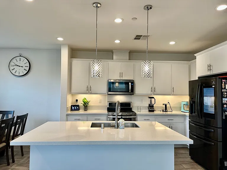 15509 Monterey Rd — Photo 7