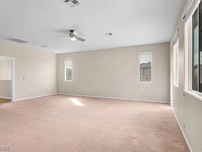 7658 Engleberg Ave — Photo 14