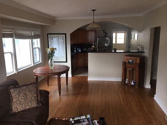 2nd image of 663 Mira Mar Ave