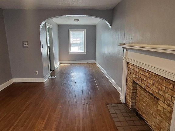 3rd image of 1579 Cordell Ave