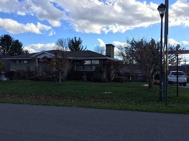 2nd image of 400 Independence St