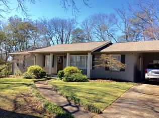 1432 Linda Vista Dr, Vestavia Hills, AL 35226