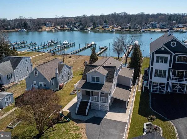 3809 Clarks Point Rd, Baltimore, MD 21220