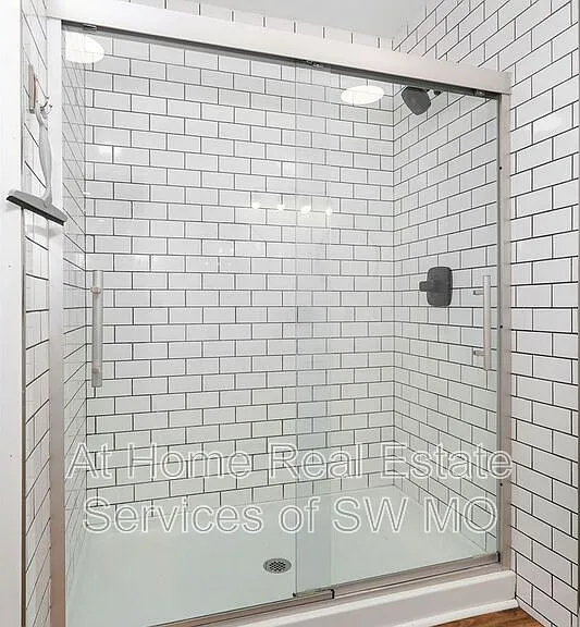 1539 W Rockwood Ct — Photo 14