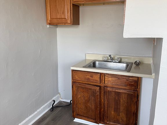 4th image of 6818-3 N Wayne Ave #311